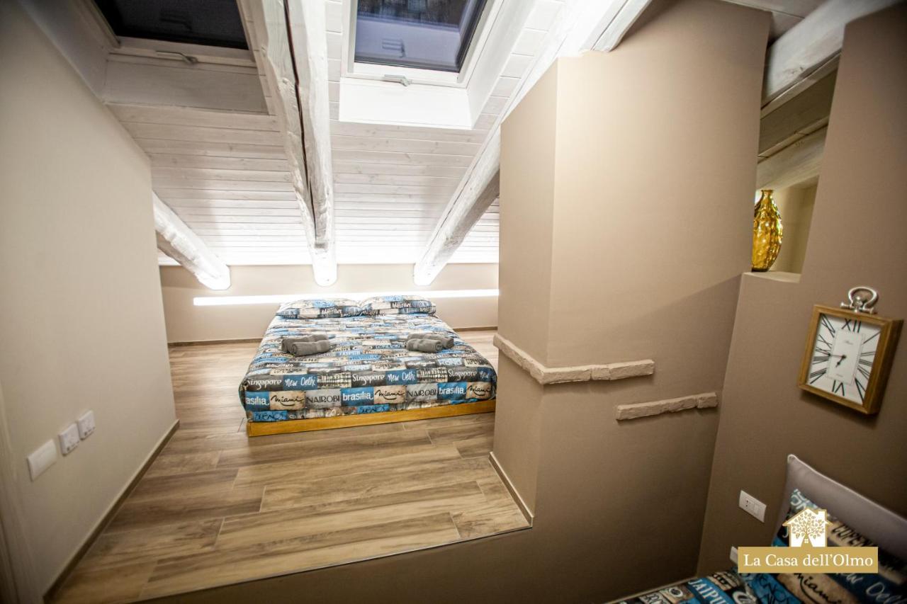 La Casa Dell'Olmo - Suite Apartment كونيو المظهر الخارجي الصورة