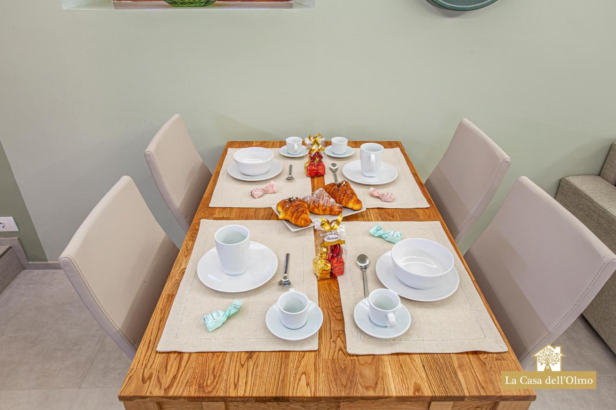 La Casa Dell'Olmo - Suite Apartment كونيو المظهر الخارجي الصورة